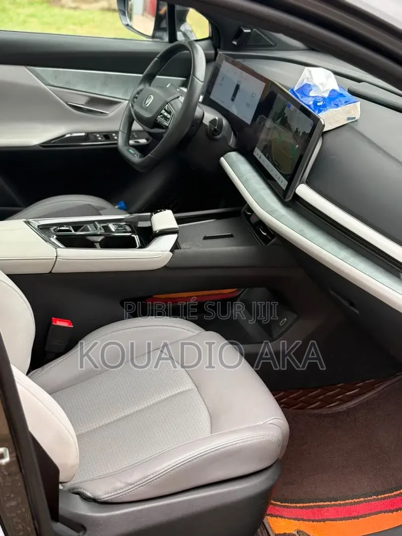 Changan UNI-T 2.0 FWD 2023 Gris