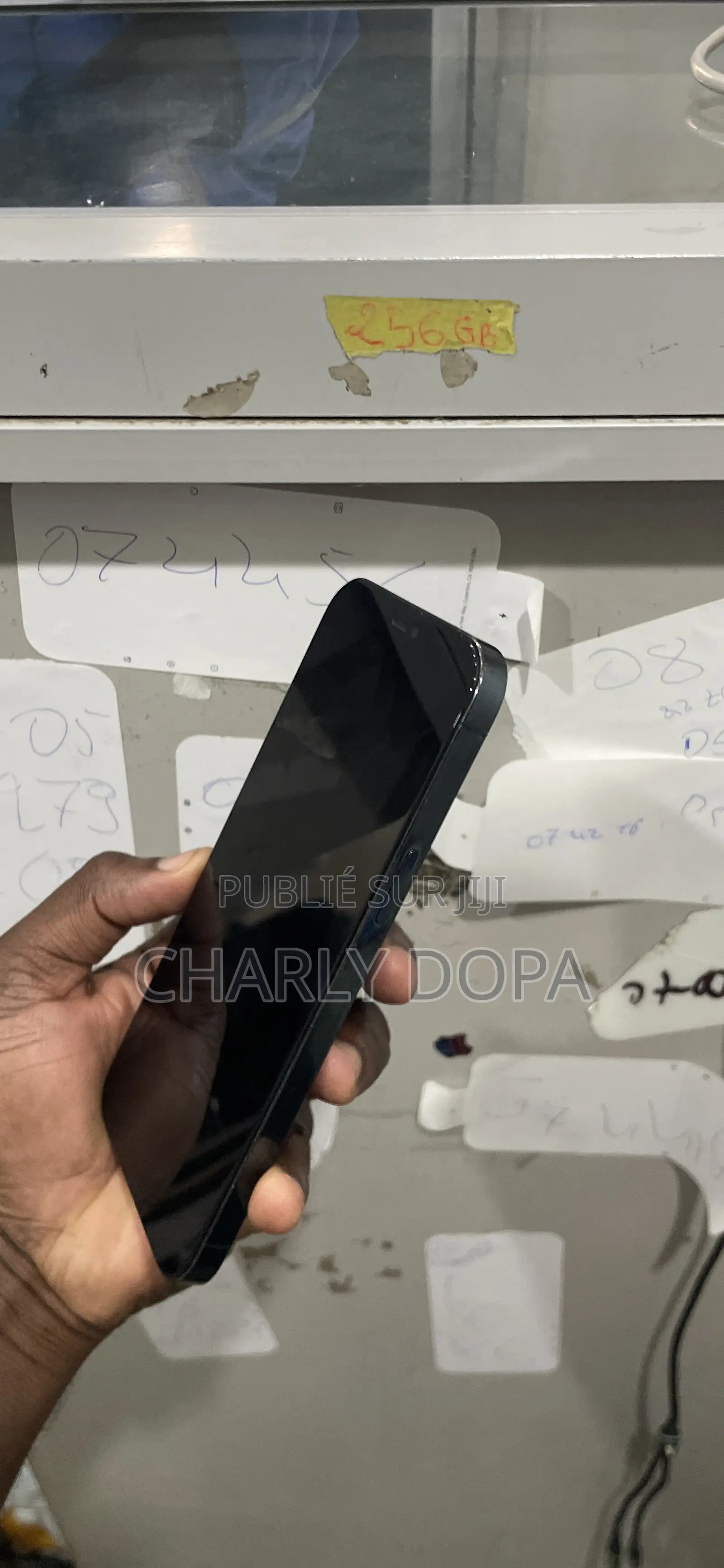 Pomme iPhone 12 Pro Max 128 GB Bleu