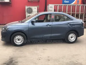 Nouveau Suzuki Dzire 2025 Bleu