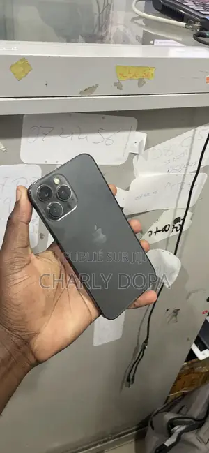 Pomme iPhone 13 Pro Max 128 GB Noir