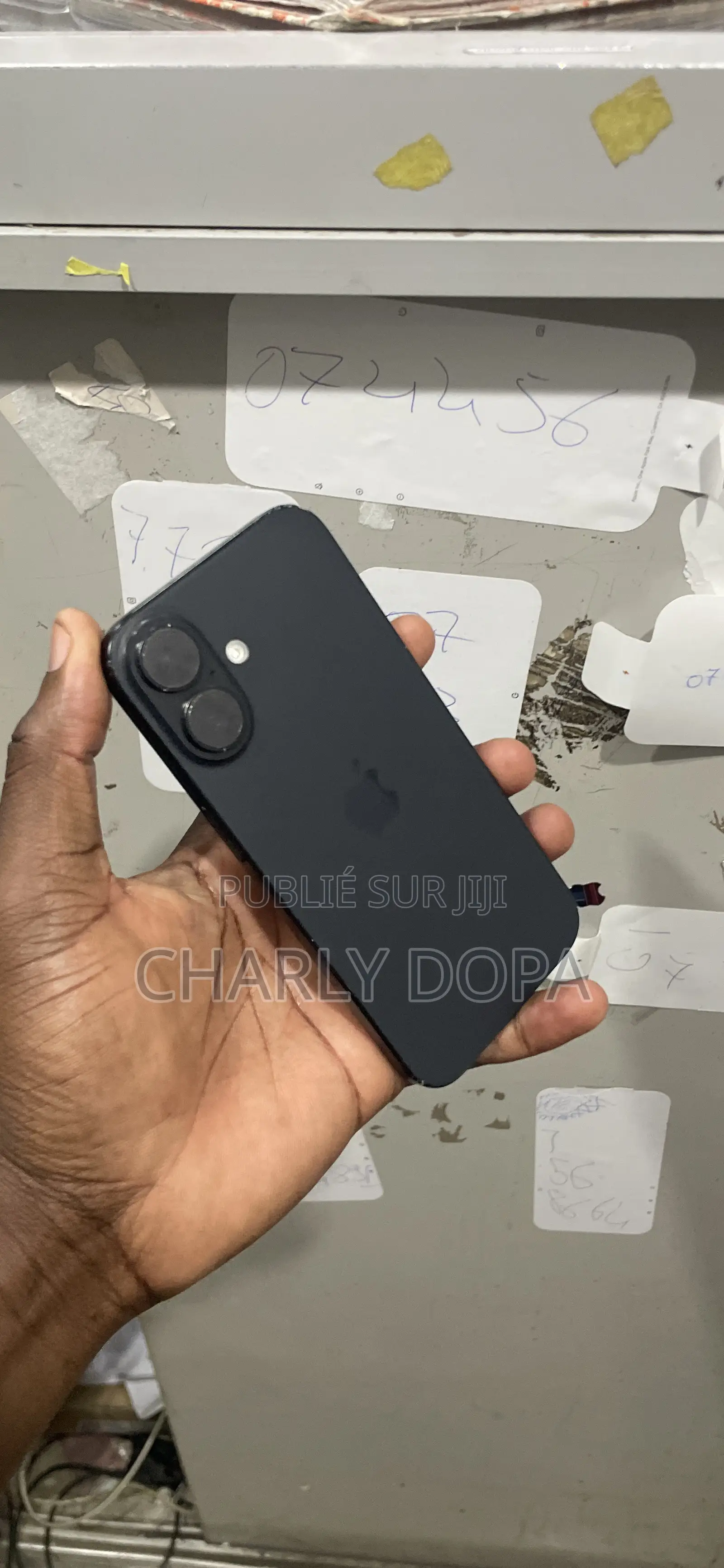 Pomme iPhone 16 128 GB Noir