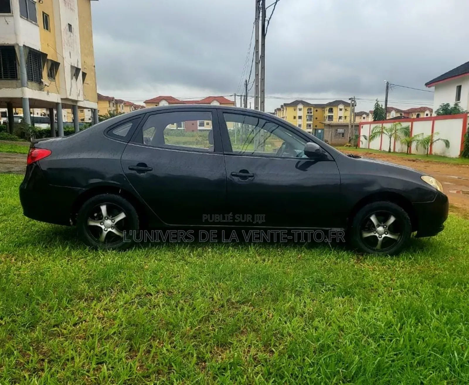 Hyundai Elantra GLS Sedan FWD (1.8L 4cyl 6A) 2013 Noir