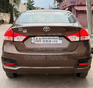 Toyota Belta 2023 Marron