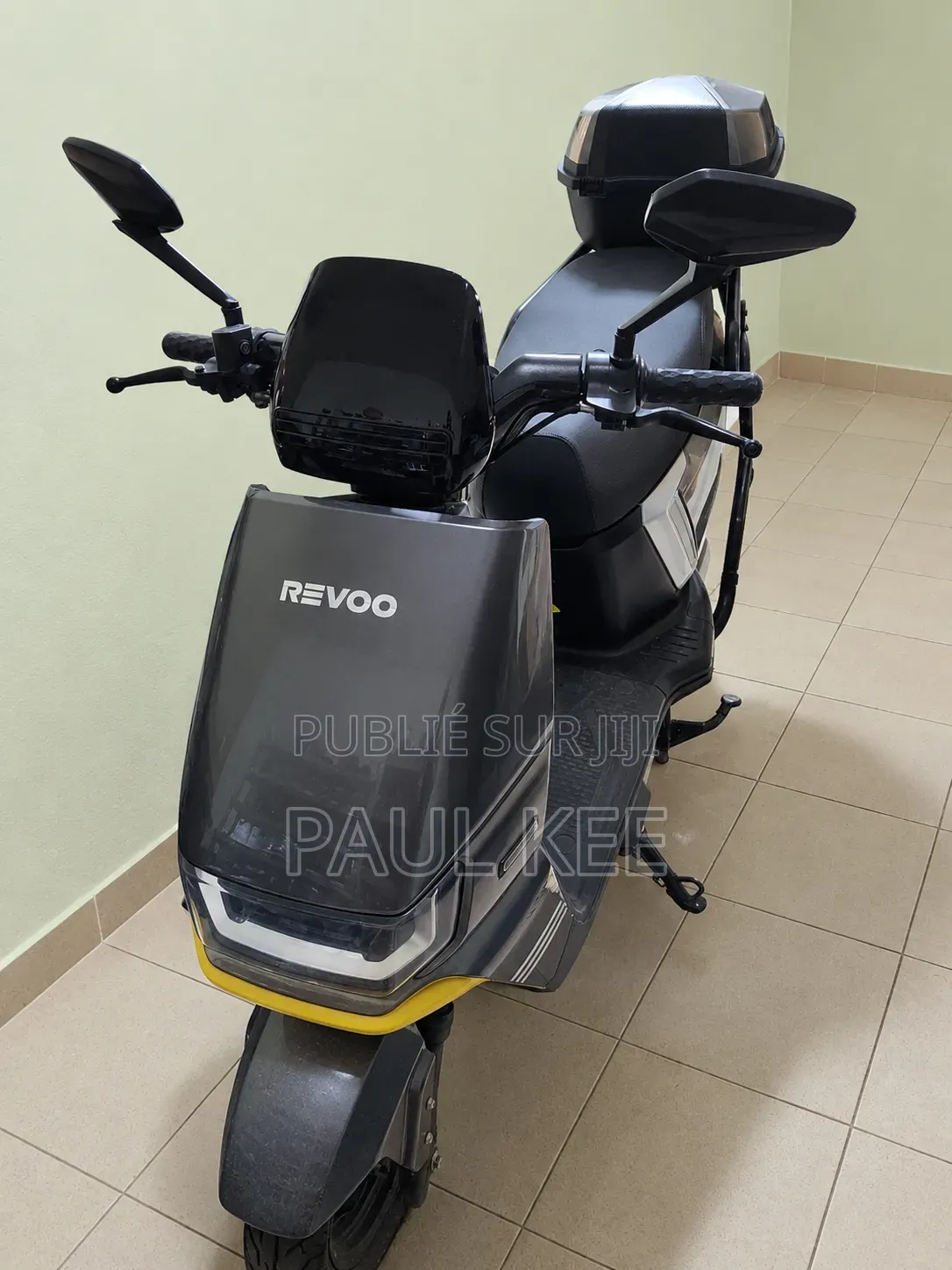 Revoo A12 2026 Gris
