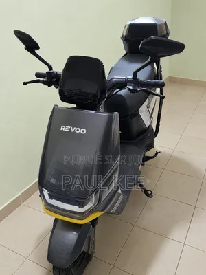 Revoo A12 2026 Gris