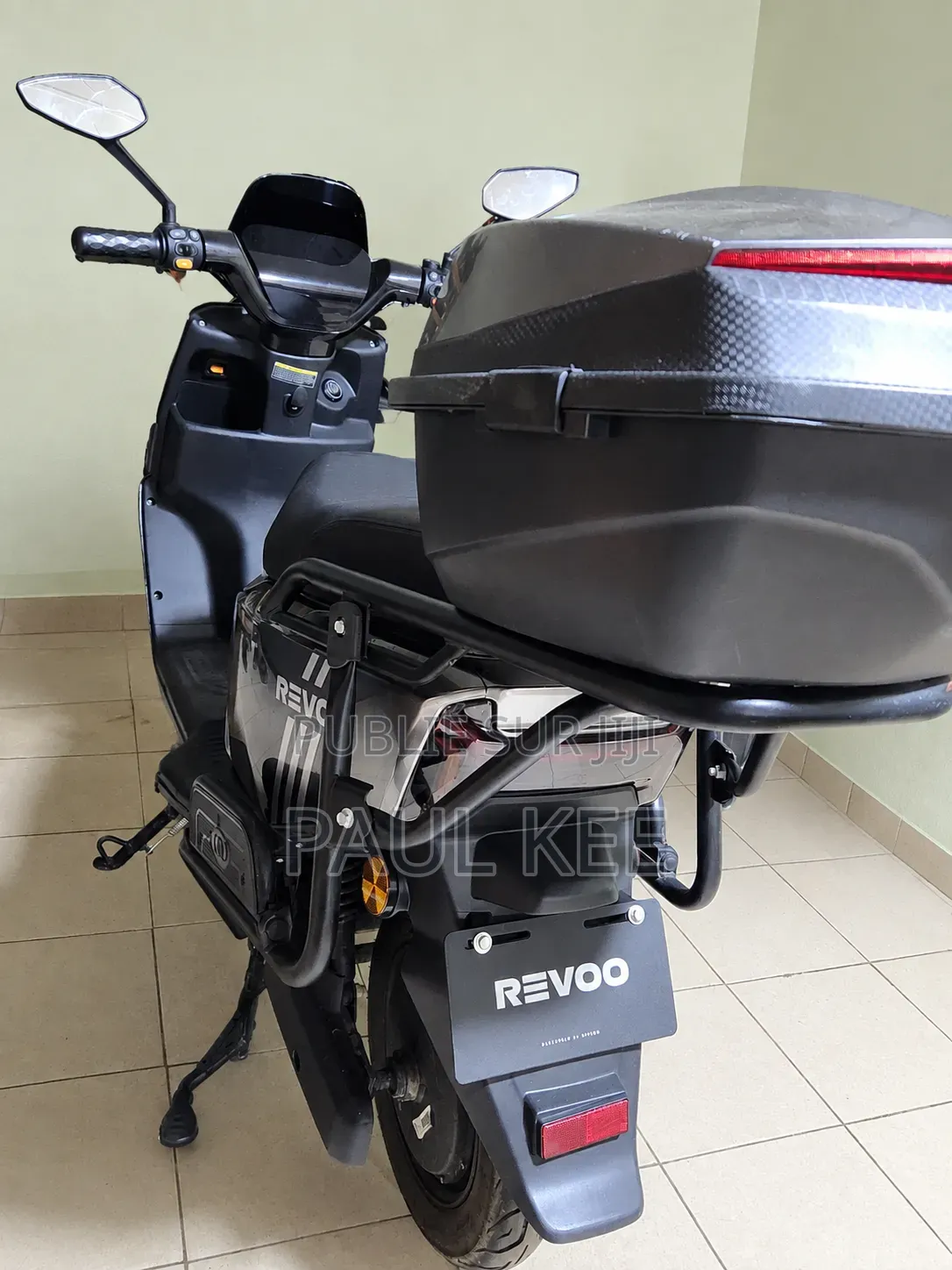 Revoo A12 2026 Gris