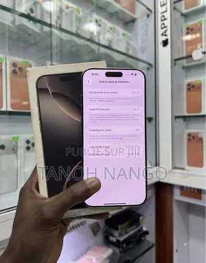 Pomme iPhone 16 Pro Max 256 GB Doré