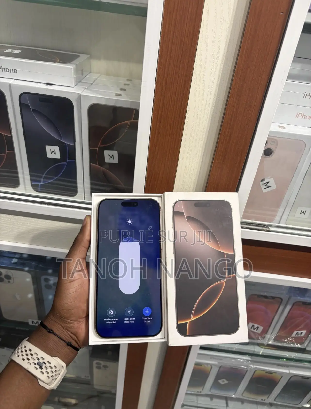 Pomme iPhone 16 Pro Max 256 GB Doré