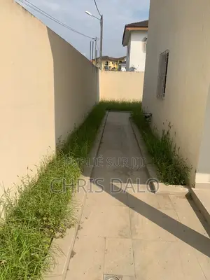 3chbre Villa dans Valentin, Cocody à Louer