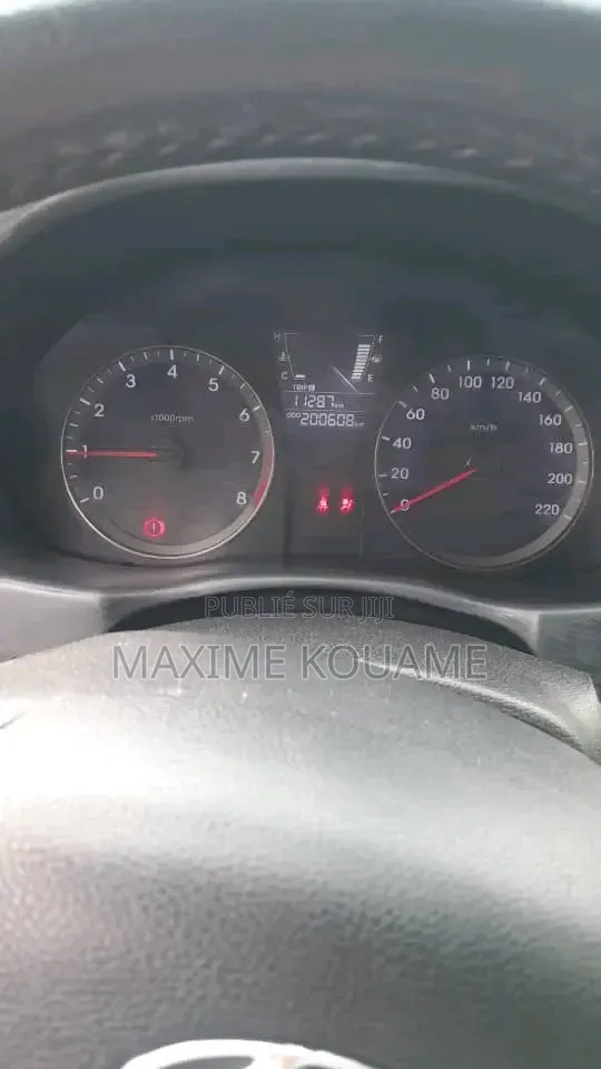 Hyundai Accent 2015 Gris