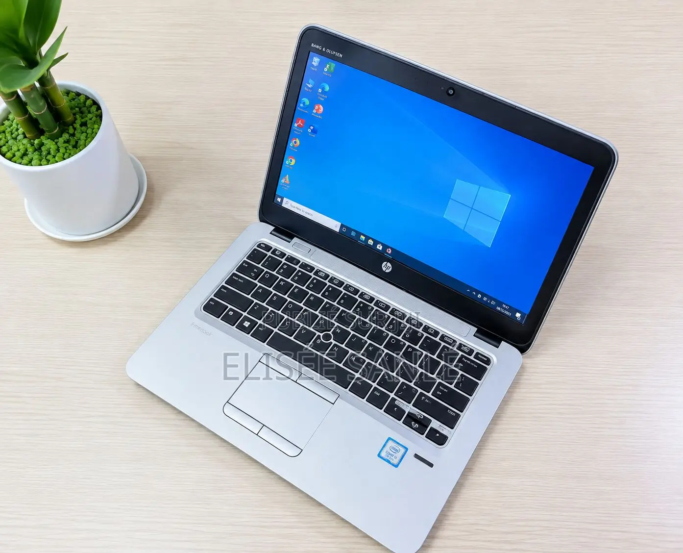 Nouveau HP EliteBook 820 G3 8GB Intel Core i5 SSD 256GB