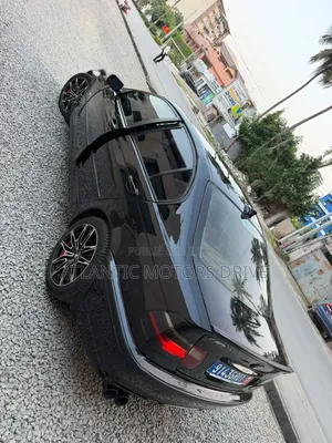 BMW 318i 2000 Noir