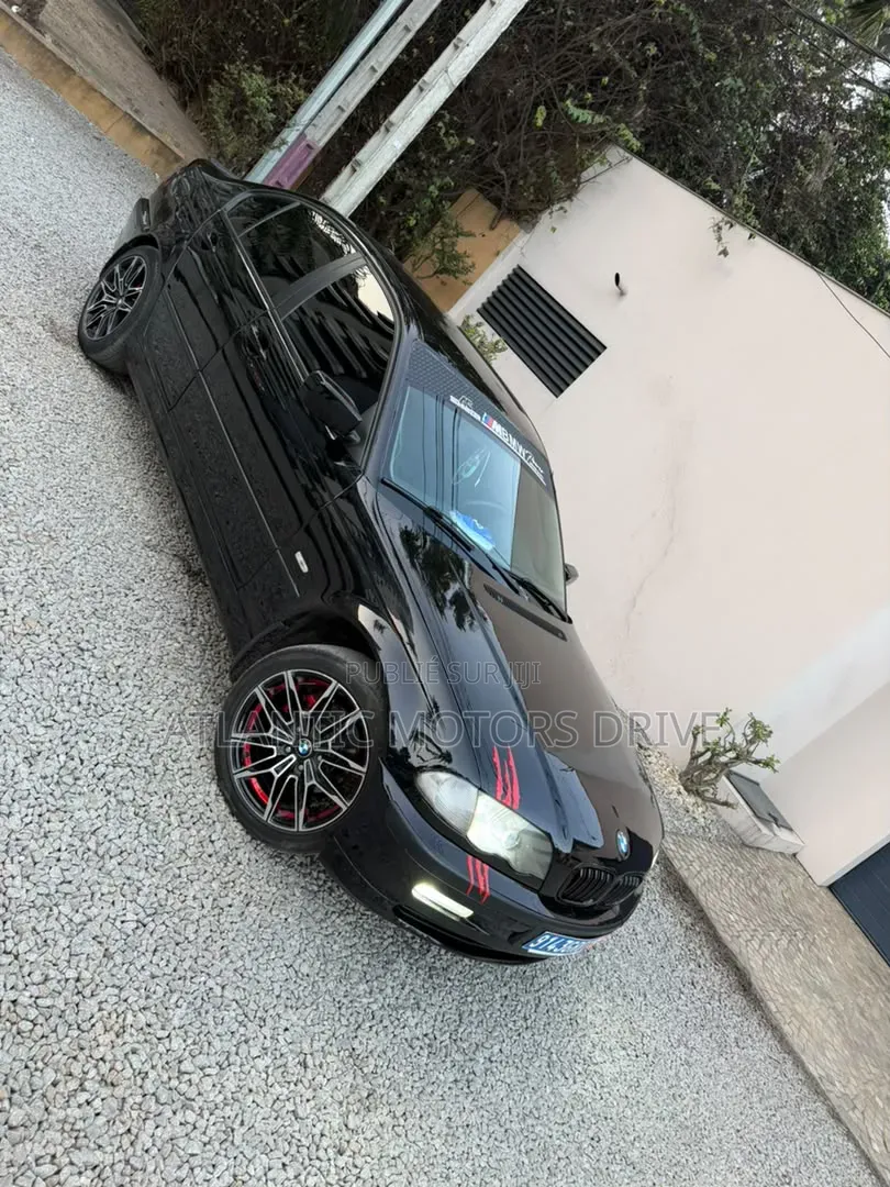 BMW 318i 2000 Noir