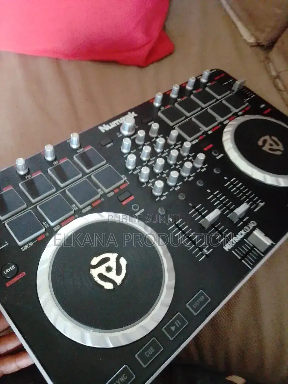 Contrôleur Dj Numark Mixtrack Quad