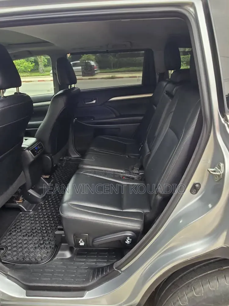 Toyota Highlander 2018 Gris