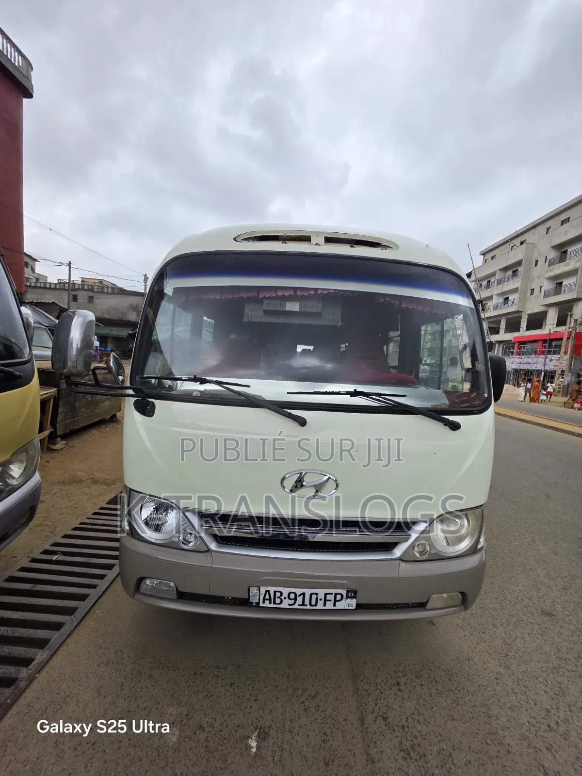 Hyundai County 2019 Beige