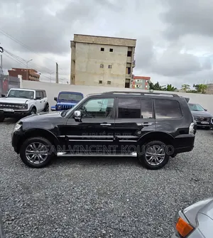 Mitsubishi Pajero 2022 Noir