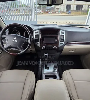 Mitsubishi Pajero 2022 Noir