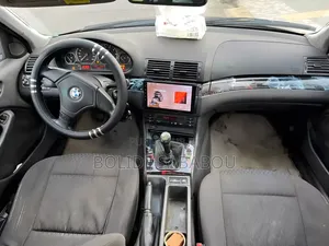 BMW 3 Series 325i RWD 2006 Noir Mat