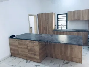 8chbre Appartement dans Villa Duplex, Cocody à Vendre