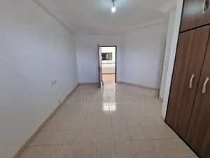 10chbre Appartement dans Villa Duplex Cocody à Vendre