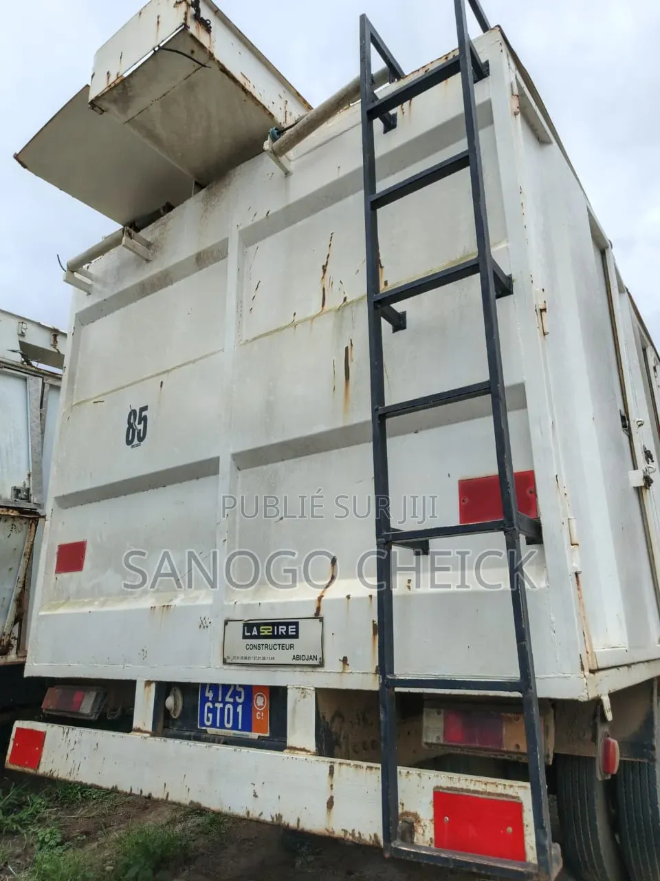 Mitsubishi Canter 2019 Blanc