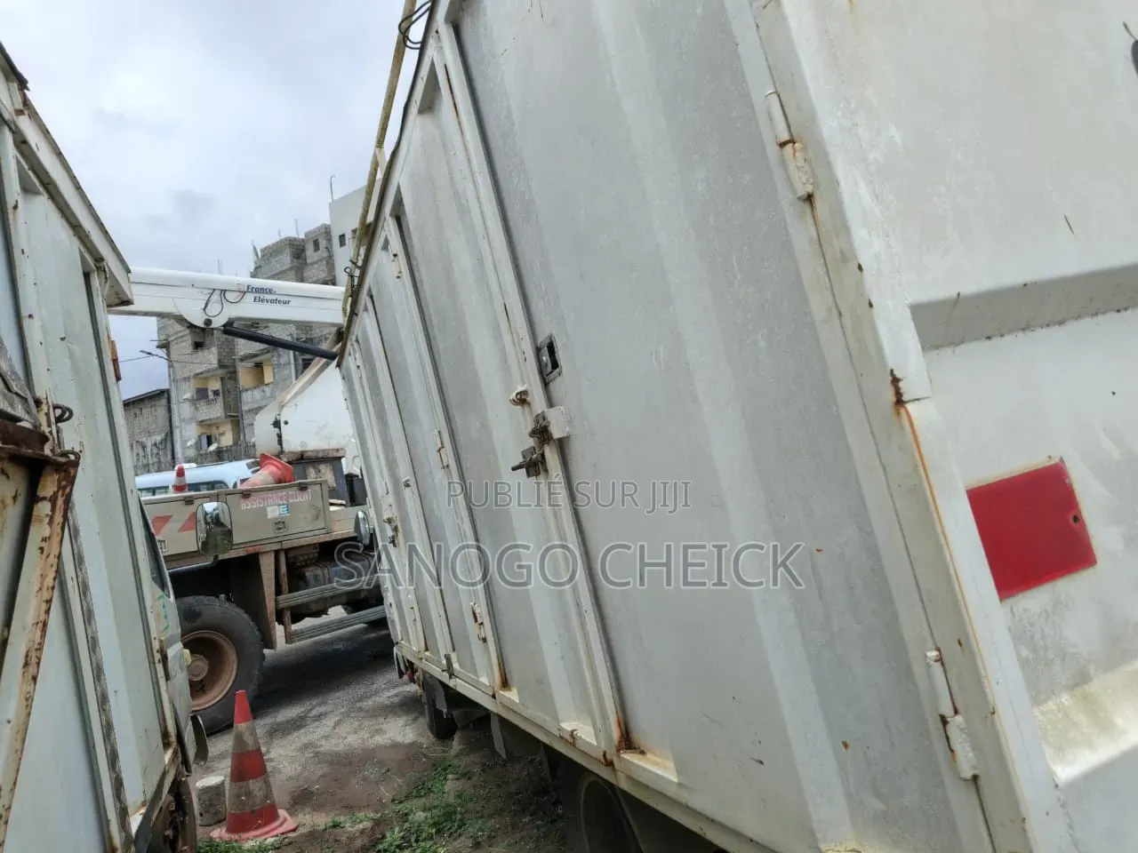Mitsubishi Canter 2019 Blanc