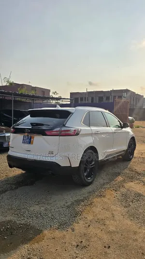 Ford Edge SE AWD 2018 Blanc