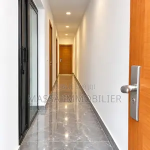 3chbre Duplex dans Massa Immobilier, Cocody à Louer