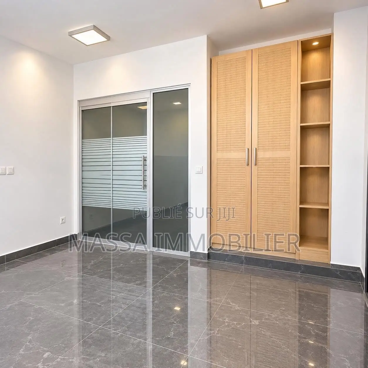 3chbre Duplex dans Massa Immobilier, Cocody à Louer