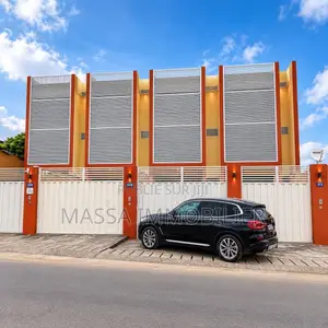 3chbre Duplex dans Massa Immobilier, Cocody à Louer