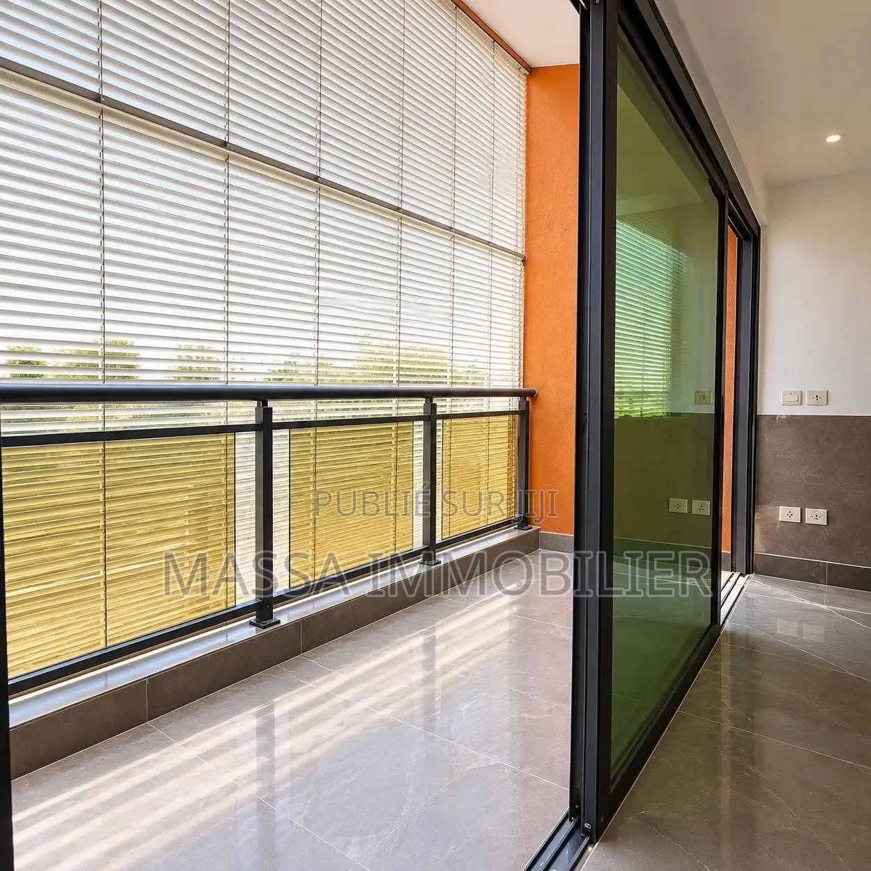 3chbre Duplex dans Massa Immobilier, Cocody à Louer