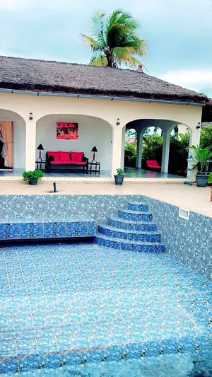 Meublé 12chbre Manoir dans Kanon Immobilier, Yopougon à Vendre