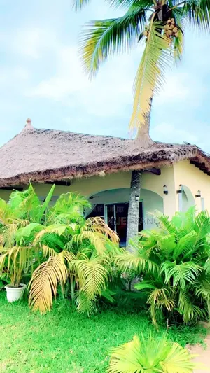 Meublé 12chbre Manoir dans Kanon Immobilier, Yopougon à Vendre