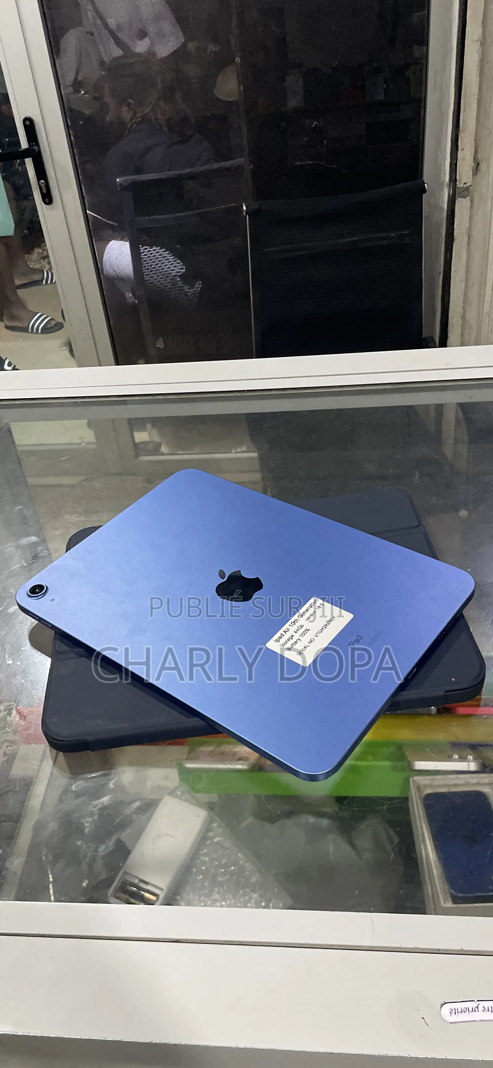 Pomme iPad (2025) 64 GB Bleu