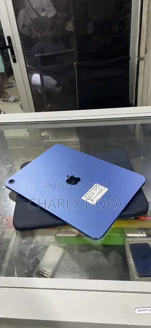 Pomme iPad (2025) 64 GB Bleu