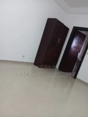 2chbre Appartement dans Lascoco Maison, Cocody à Louer