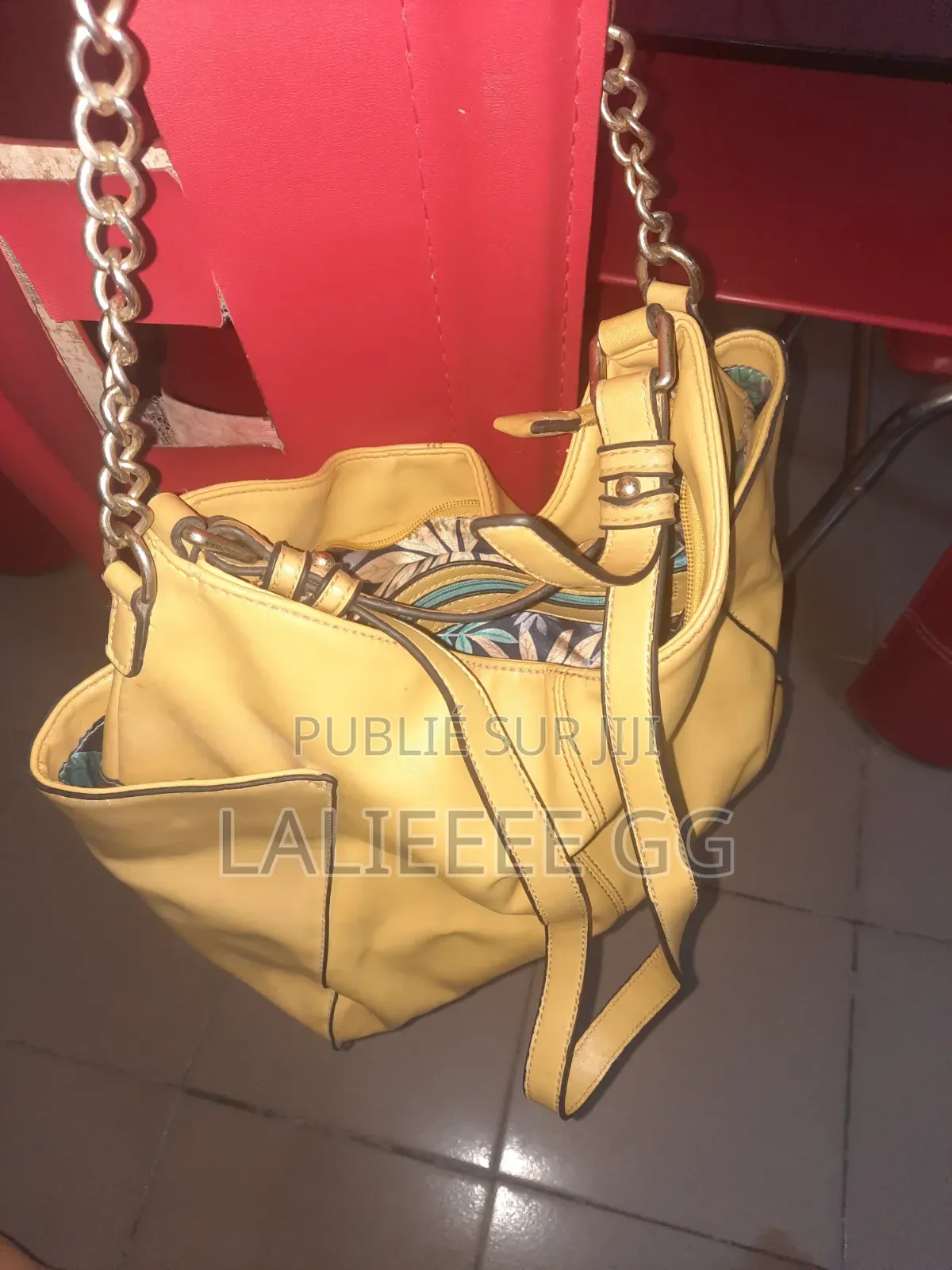 Sac Jaune Avec Fermeture Éclair Effective