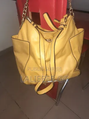 Sac Jaune Avec Fermeture Éclair Effective