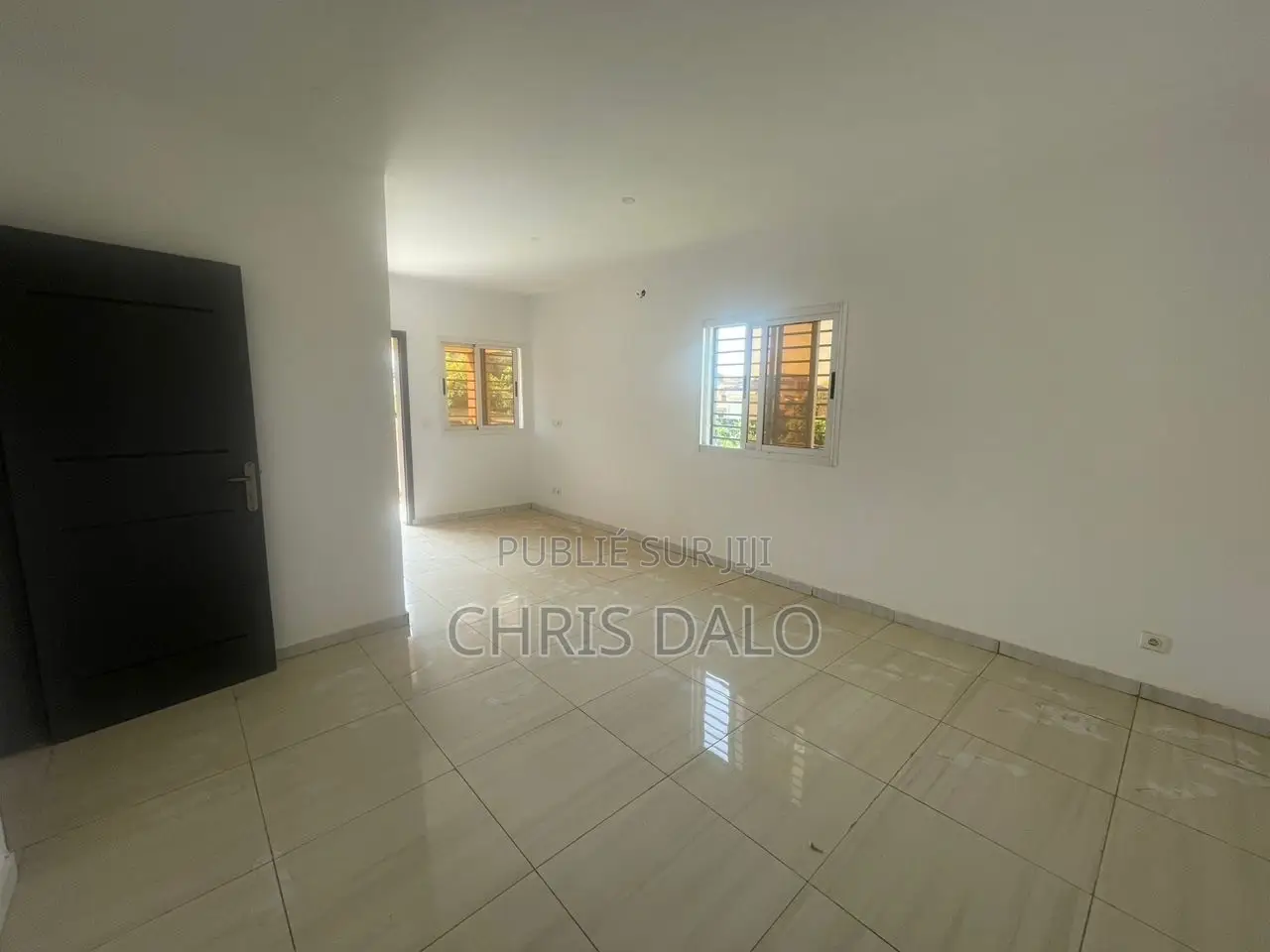 4chbre Duplex dans Fabio, Cocody à Louer
