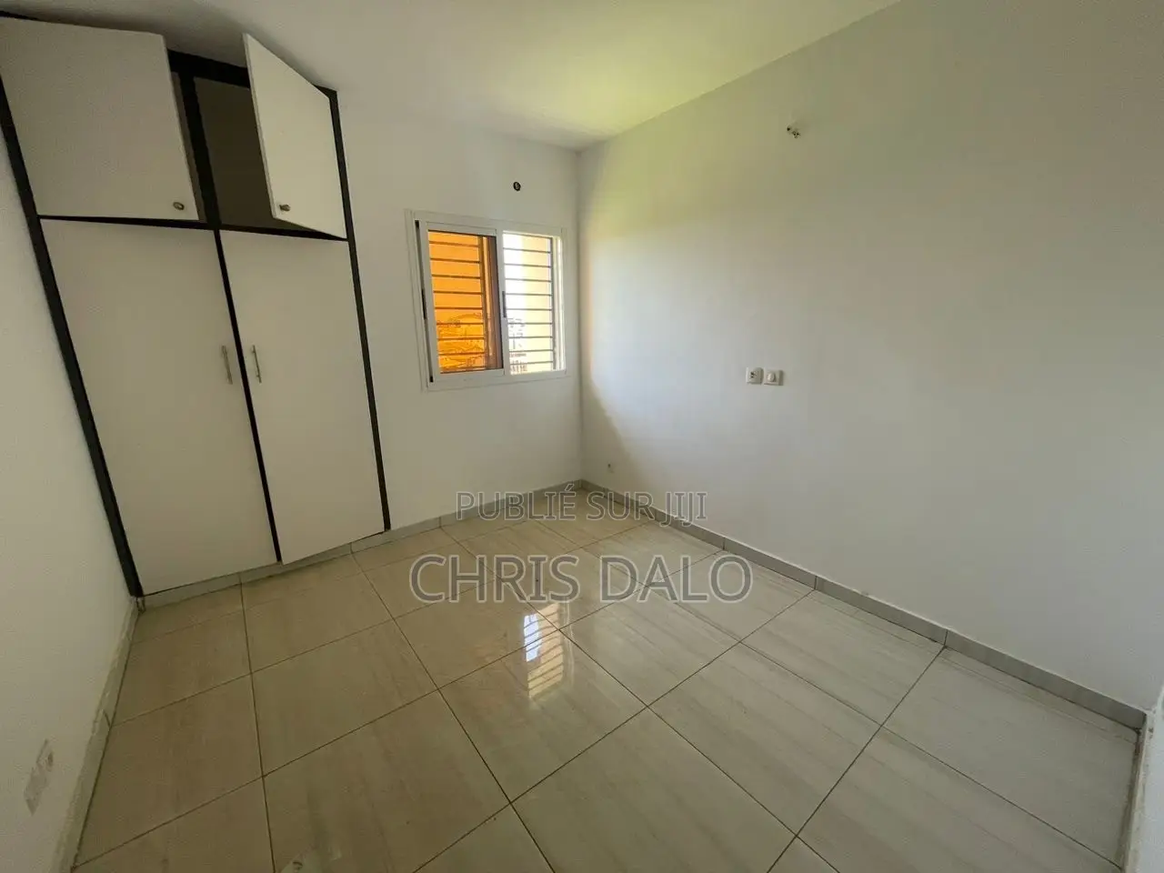 4chbre Duplex dans Fabio, Cocody à Louer
