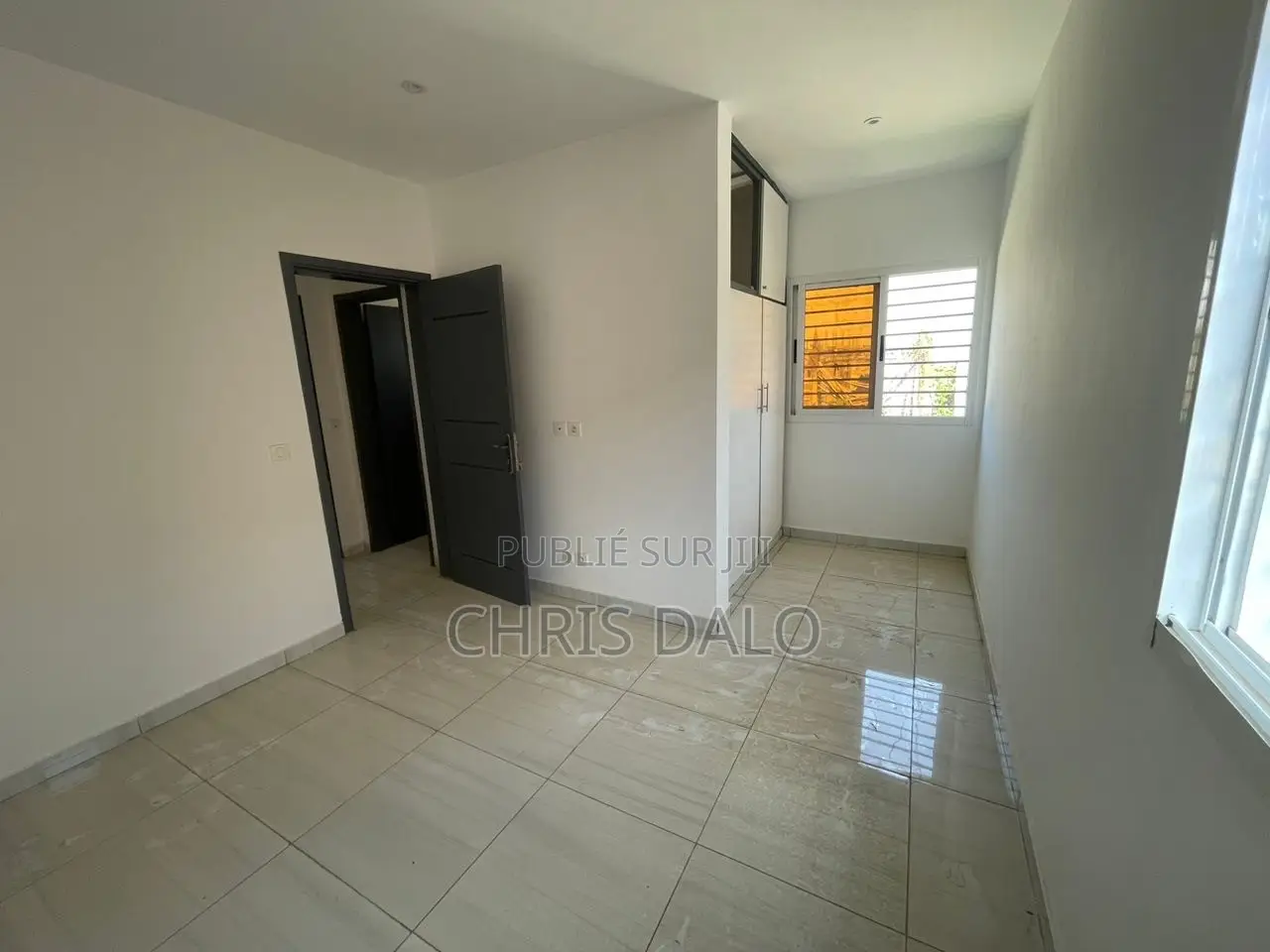 4chbre Duplex dans Fabio, Cocody à Louer