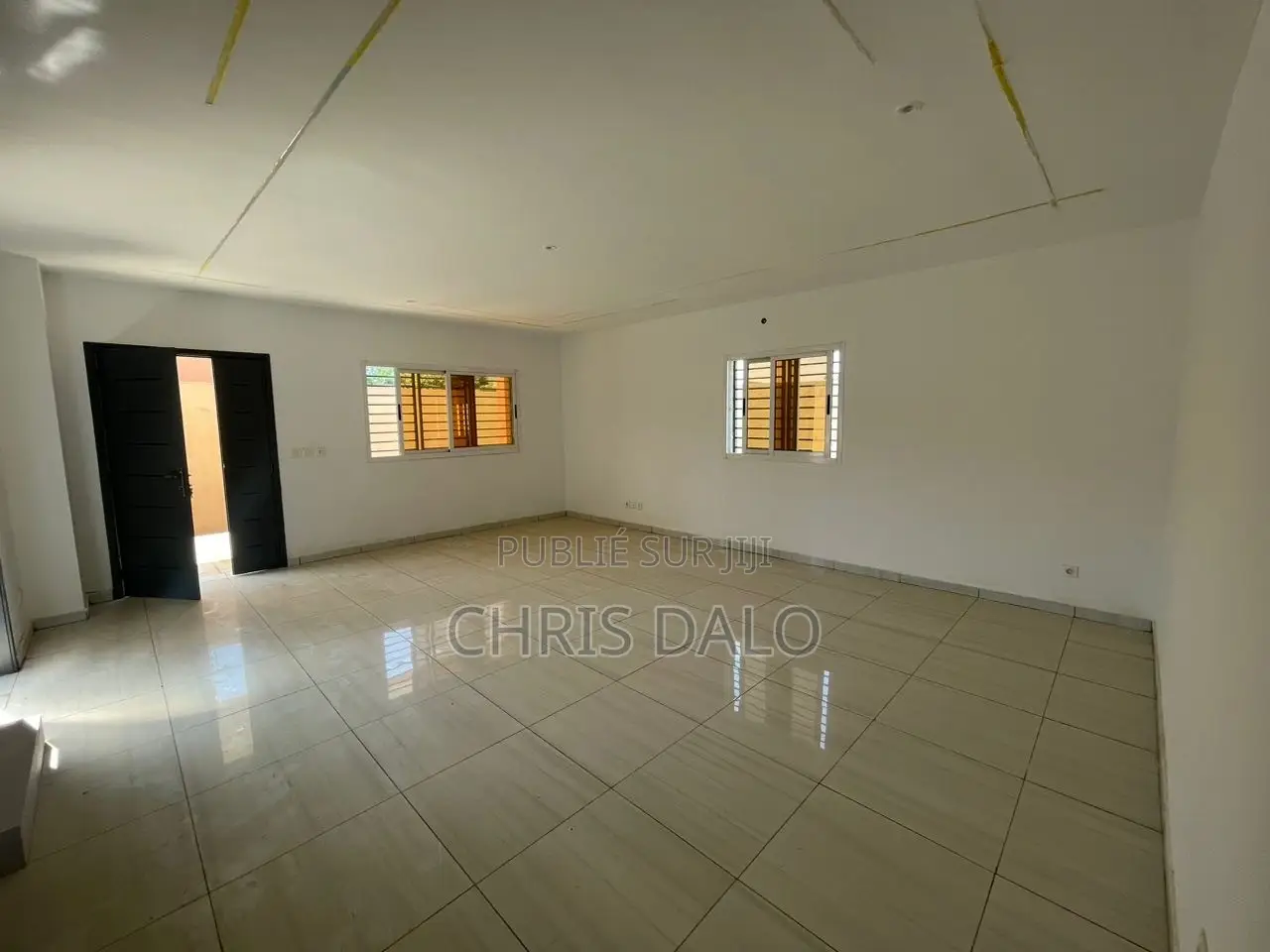 4chbre Duplex dans Fabio, Cocody à Louer