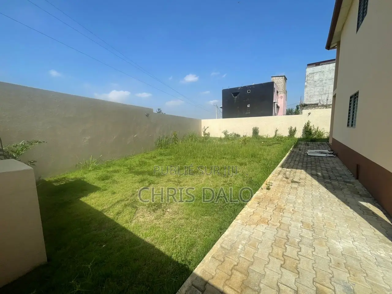 4chbre Duplex dans Fabio, Cocody à Louer
