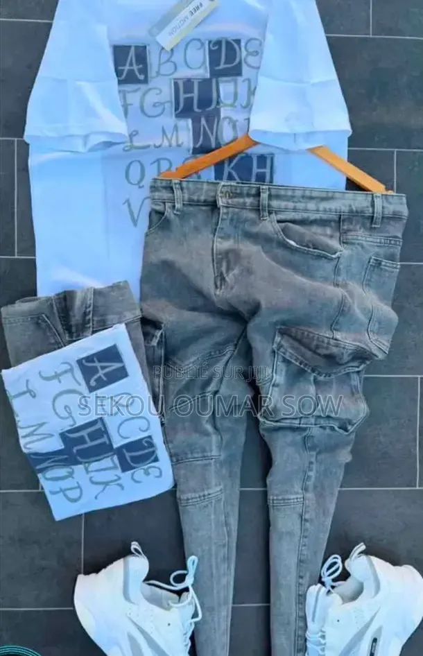 Vêtements Habits