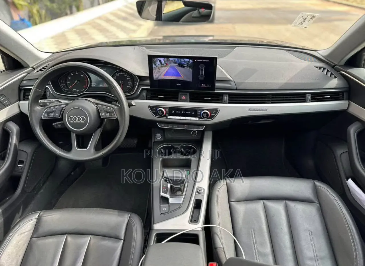 Audi A4 Premium Plus 2023 Noir Mat
