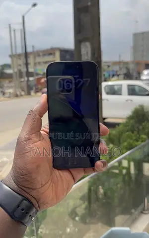 Pomme iPhone 16 Pro 128 GB Noir