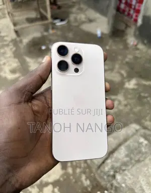 Pomme iPhone 16 Pro 128 GB Doré