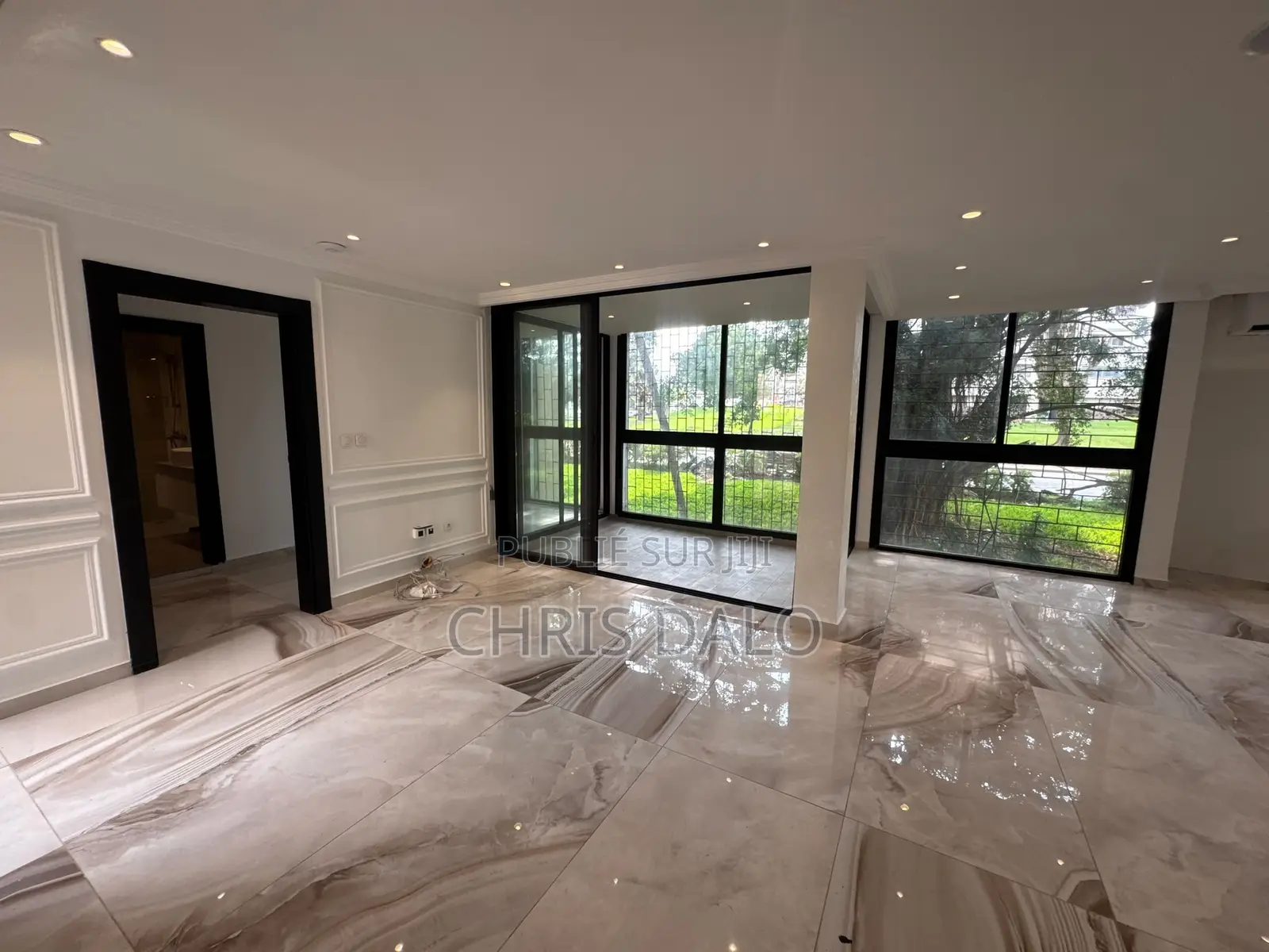 4chbre Appartement dans Roberson, Cocody à Louer
