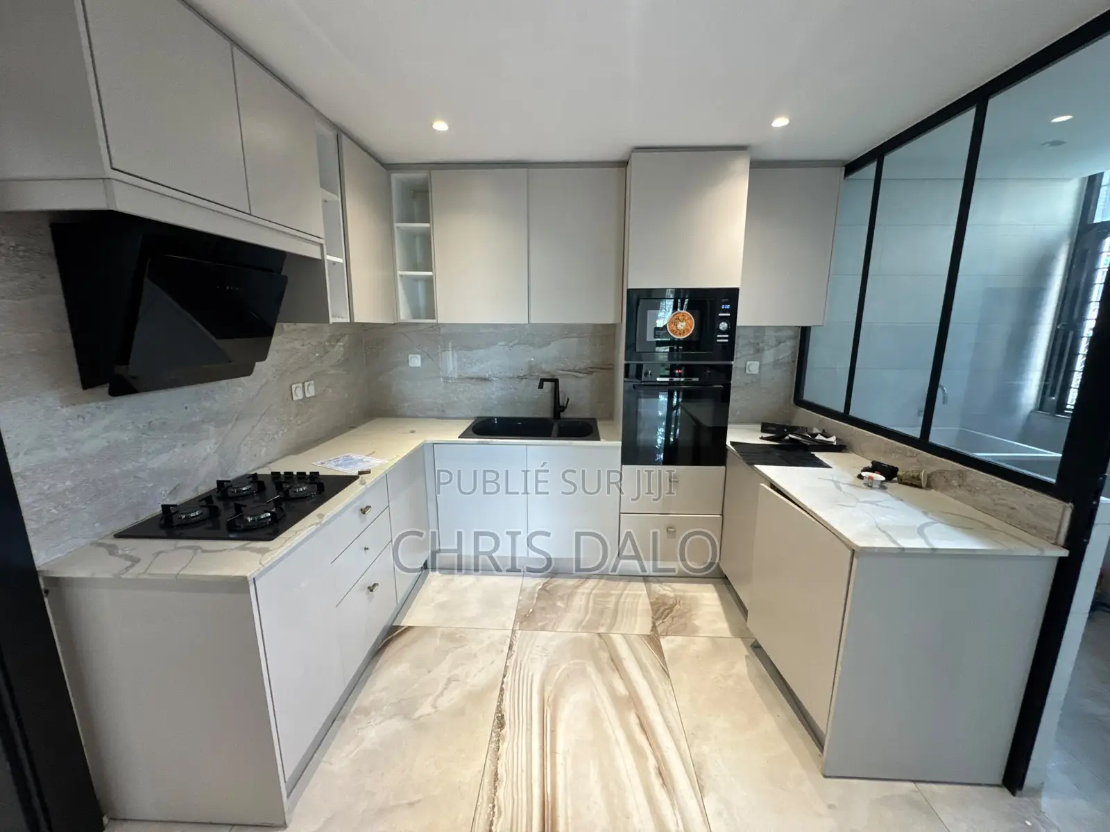 4chbre Appartement dans Roberson, Cocody à Louer